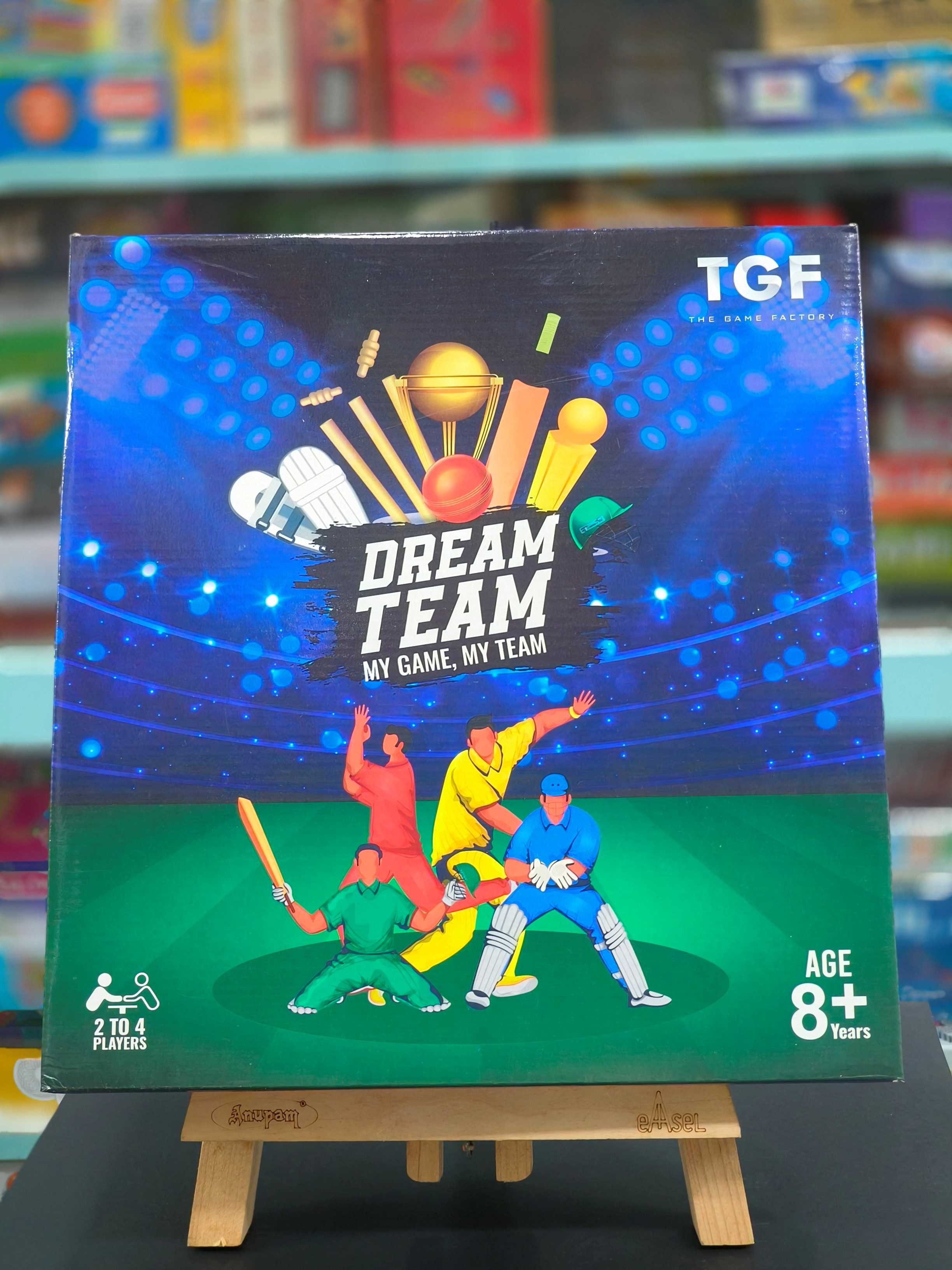 THE GAME FACTORY Dream Team - Awesome Strategy Cricket Board Game - Board Game for Families - 2 to 4 Players - Easy to Learn - Gift for Kids and Adults - Strategy Board Game - Cricket Player Cards - KtoY