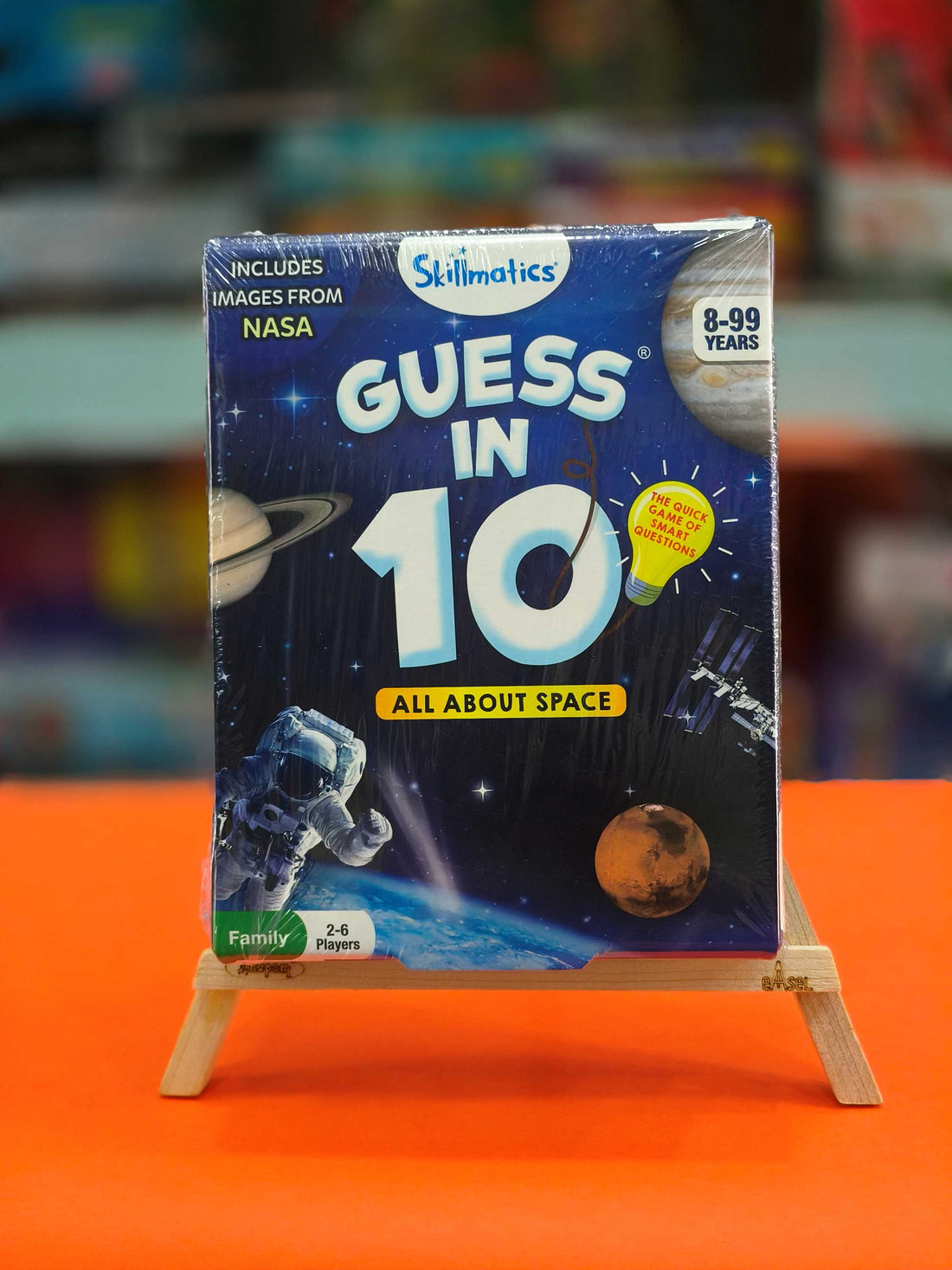 Skillmatics Guess in 10 - All about Space | Perfect for Boys, Girls, Kids & Families Who Love Card Games | Educational Game | Travel Games | Gifts for Ages 8 & Above - KtoY