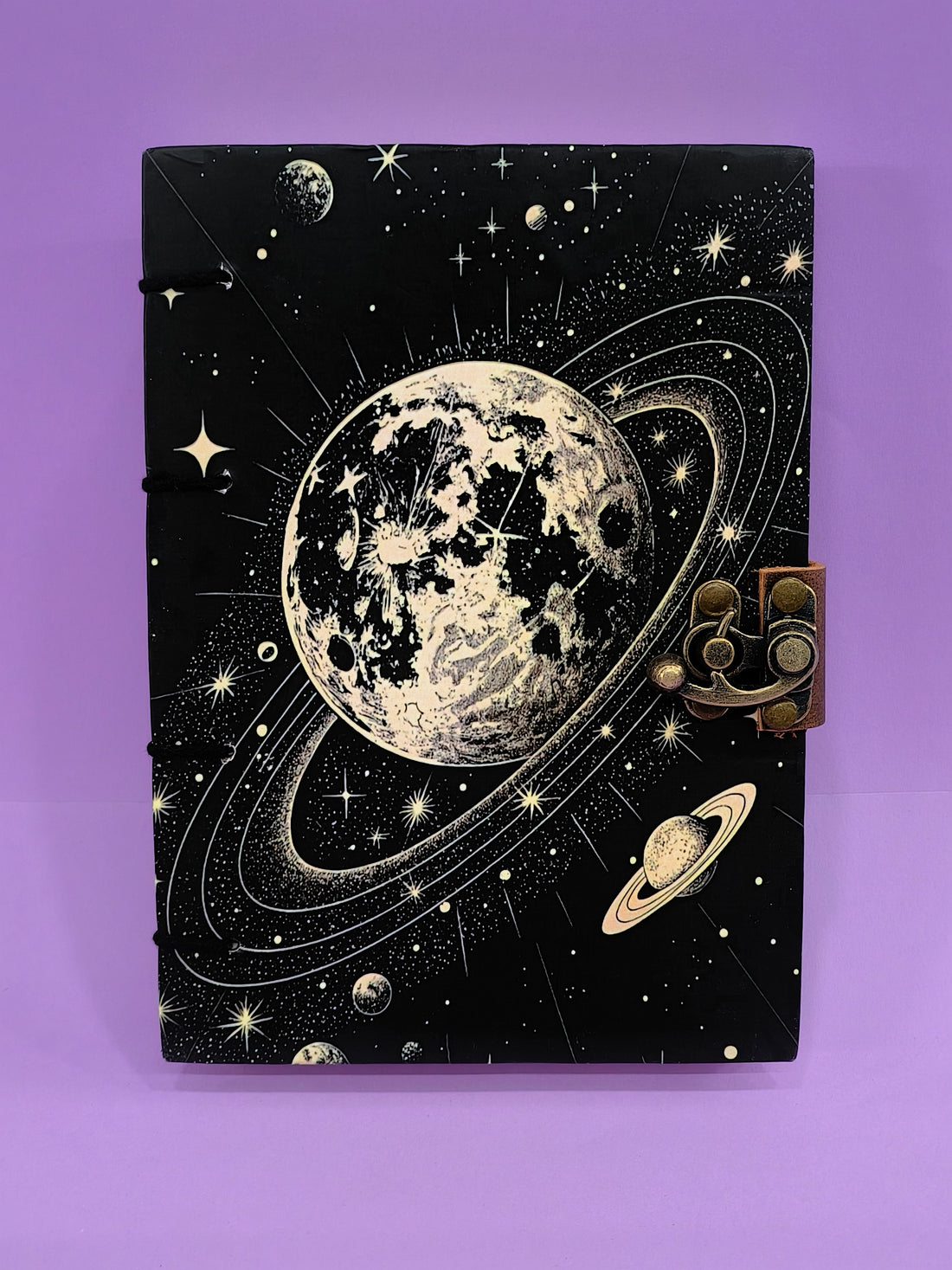 Vintage Aesthetic Hardcover Journal with Metal Clasp | Writing Notebook | 5 * 7 inch, 200 pages