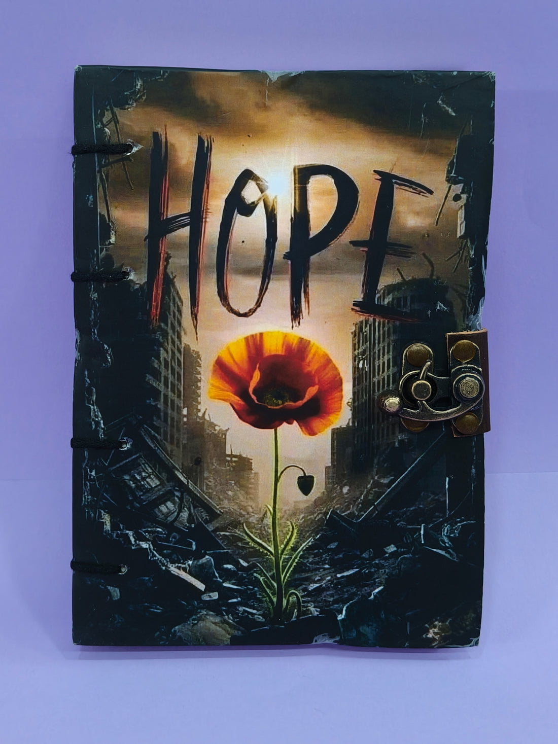 Vintage Aesthetic Hardcover Journal with Metal Clasp | Writing Notebook | 5 * 7 inch, 200 pages