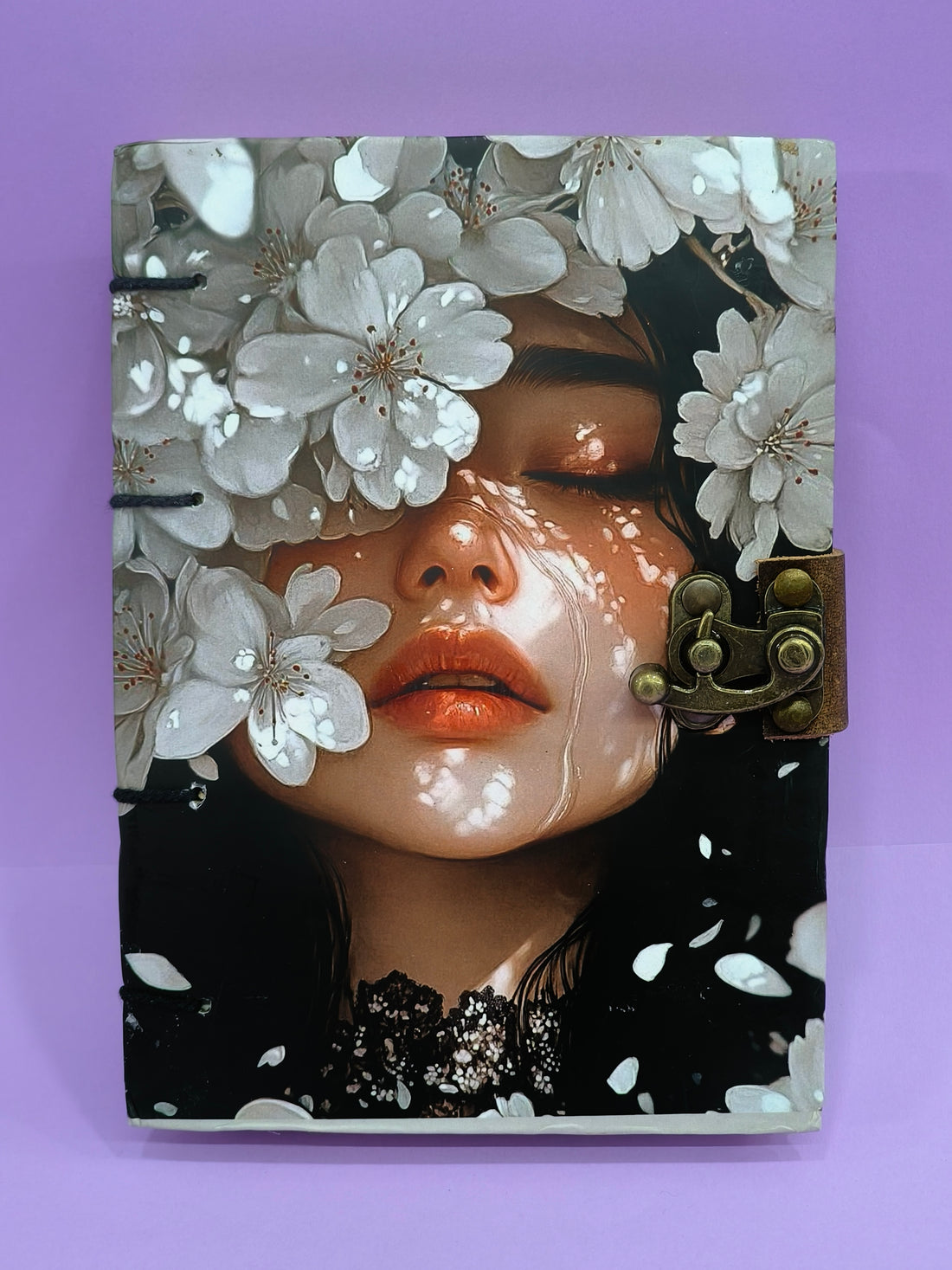 Vintage Aesthetic Hardcover Journal with Metal Clasp | Writing Notebook | 5 * 7 inch, 200 pages