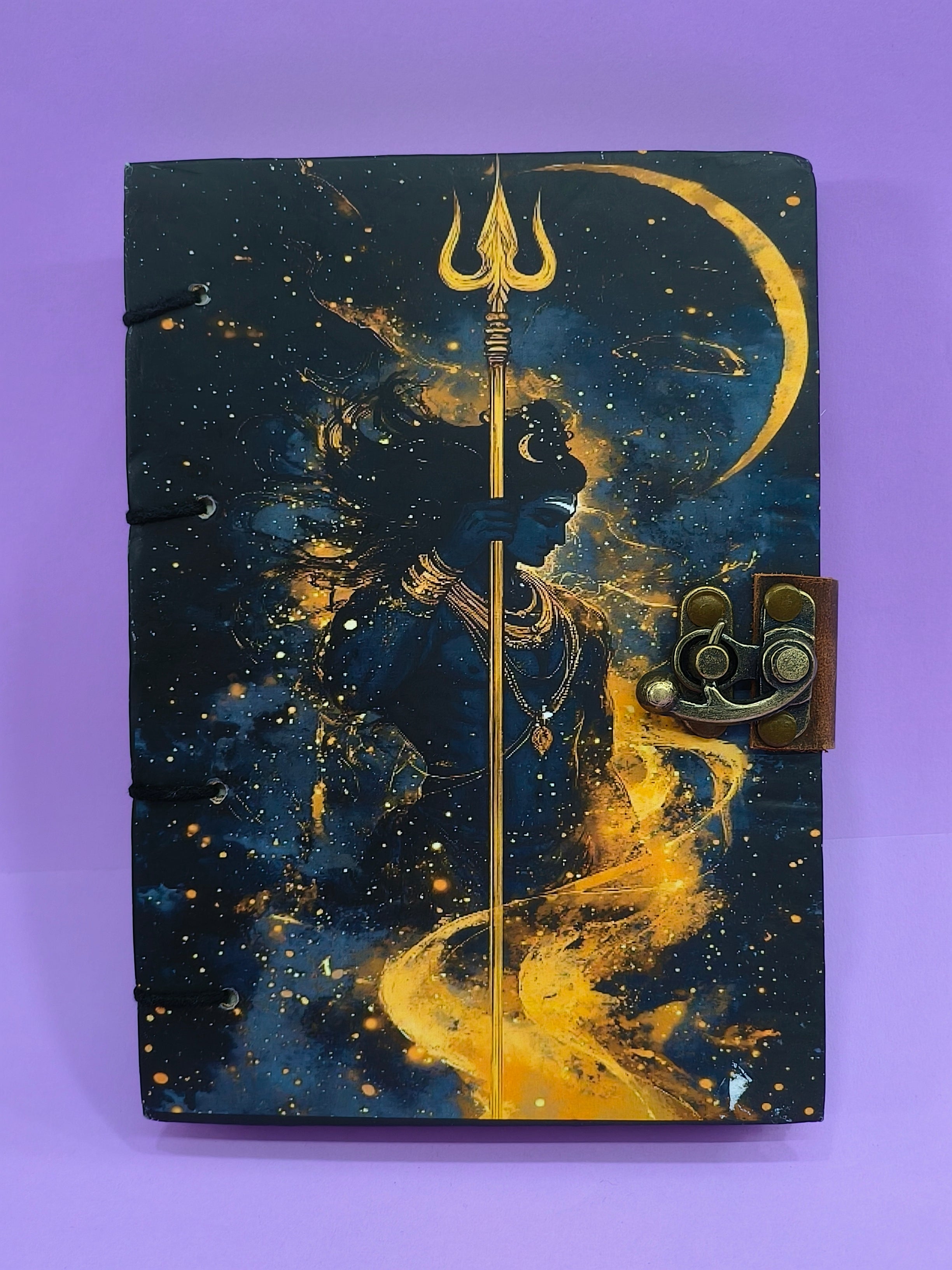 Vintage Aesthetic Hardcover Journal with Metal Clasp | Writing Notebook | 5 * 7 inch, 200 pages