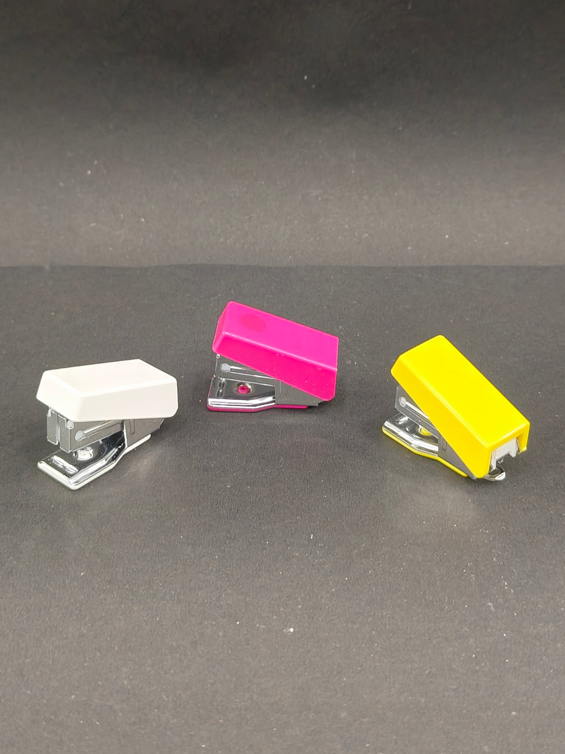 Kangaro M-10 Stapler| Portable, Sturdy & Durable | Suitable for 10 Sheets | Perfect for Home, School, Office & Carrying along | Pack of 1 M-10 Stapler with 5 Boxes of Kangaro No. 10 Pins