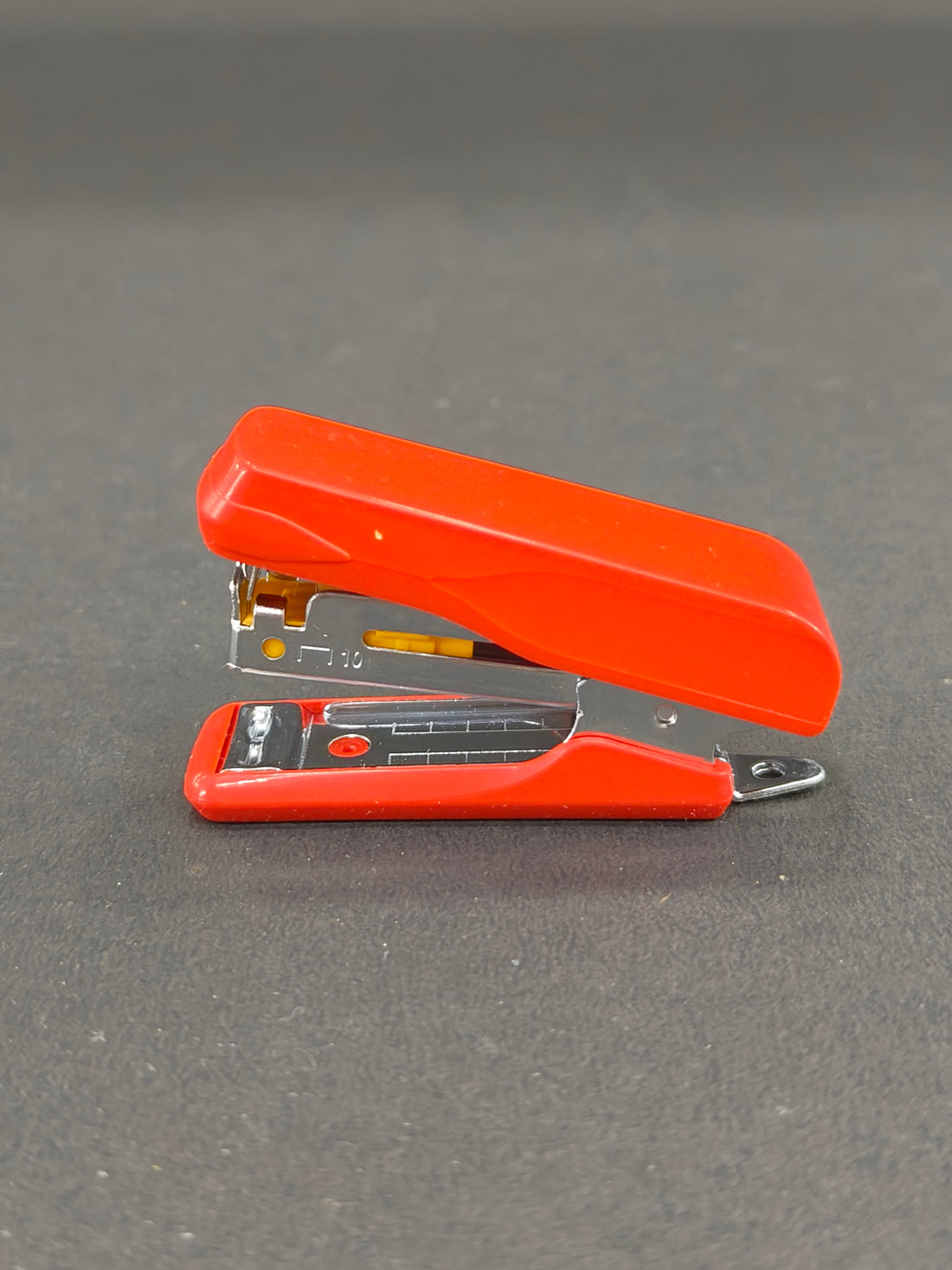 Kangaro Mini 10 Stapler| Portable, Sturdy & Durable | Perfect for Home, School, Office & Carrying along | Pack of 1 Mini 10 Stapler with 5 Boxes of Kangaro No. 10 Pins