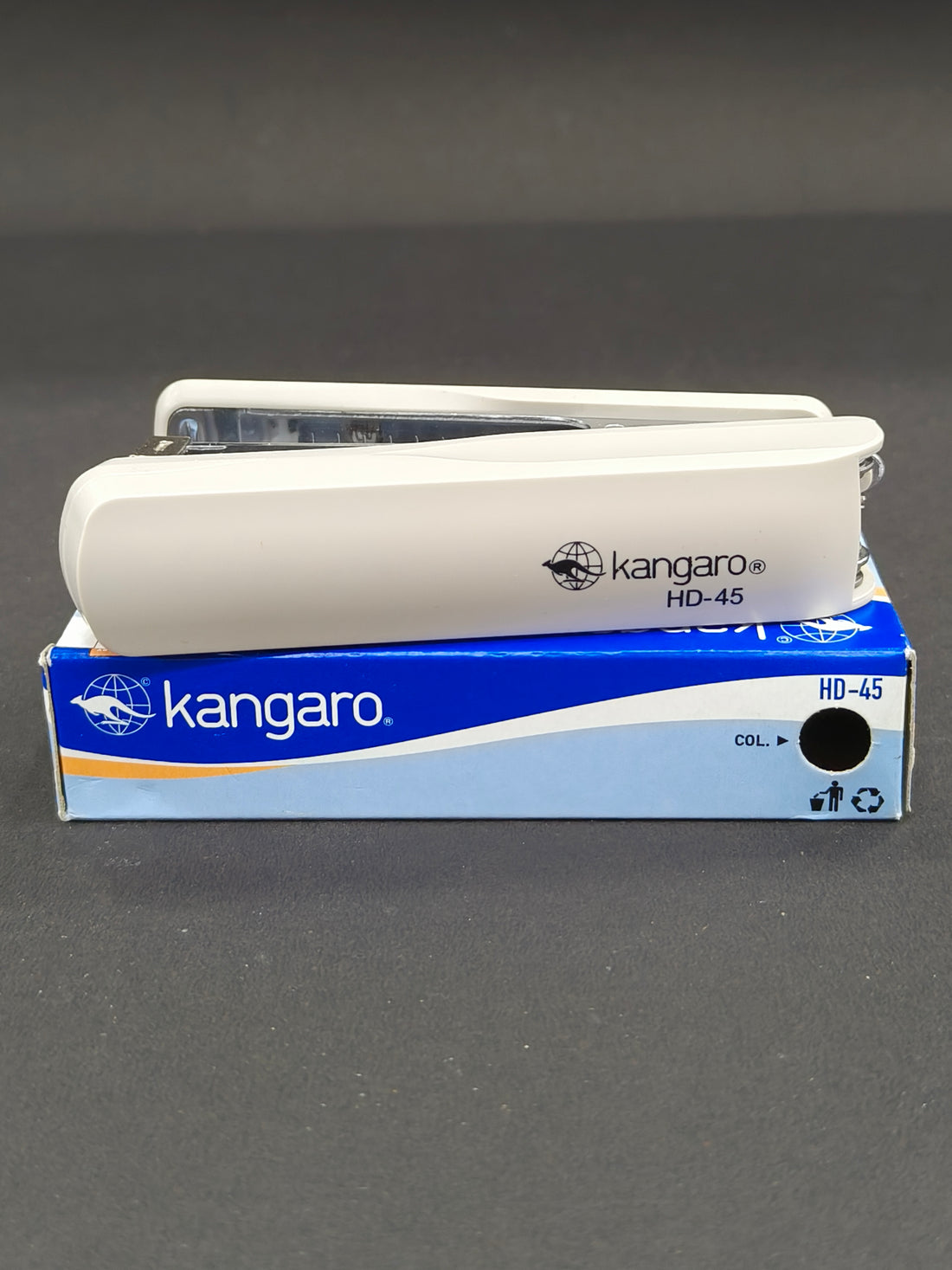 Kangaro HD-45 Stapler | Standard Stapler with Quick Loading Mechanism | Sturdy & Durable for Long Time Use | Pack of 1 HD-45 Stapler with 5 Boxes of Kangaro 24/6 Pins