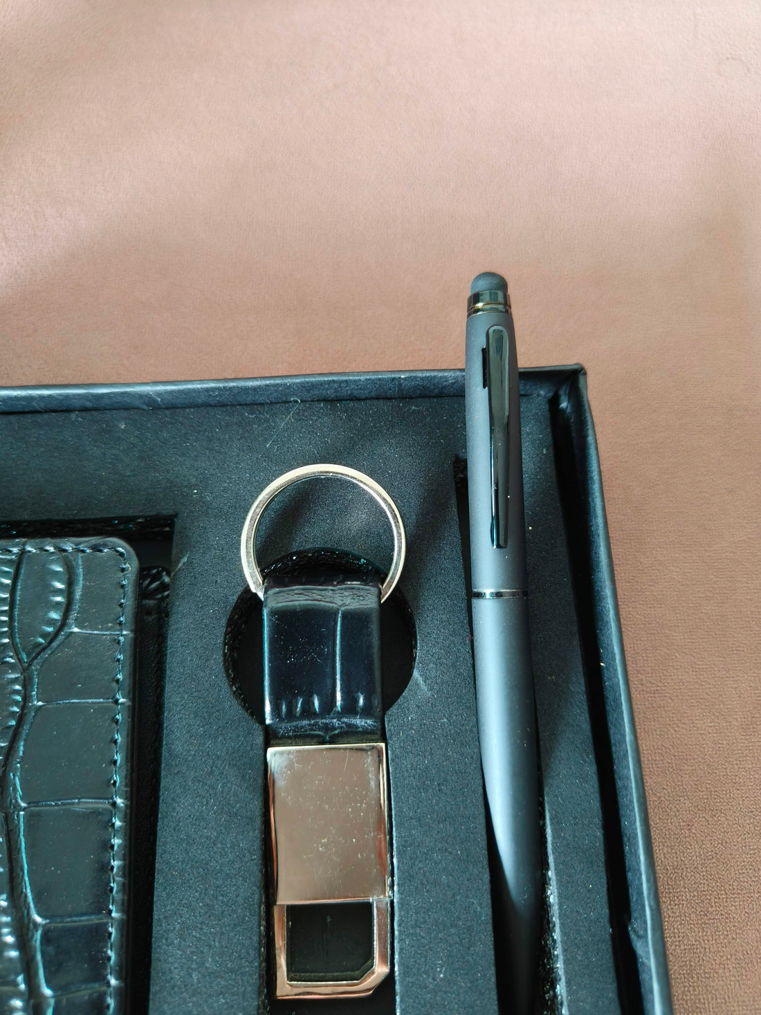 Wallet Gift Set for Men | Leather Wallet, Pen & Keychain Combo | Name Personalisation and Charm can be Added | Premium Gifting Set for Birthday, Anniversary, Rakhi & Special Occasions