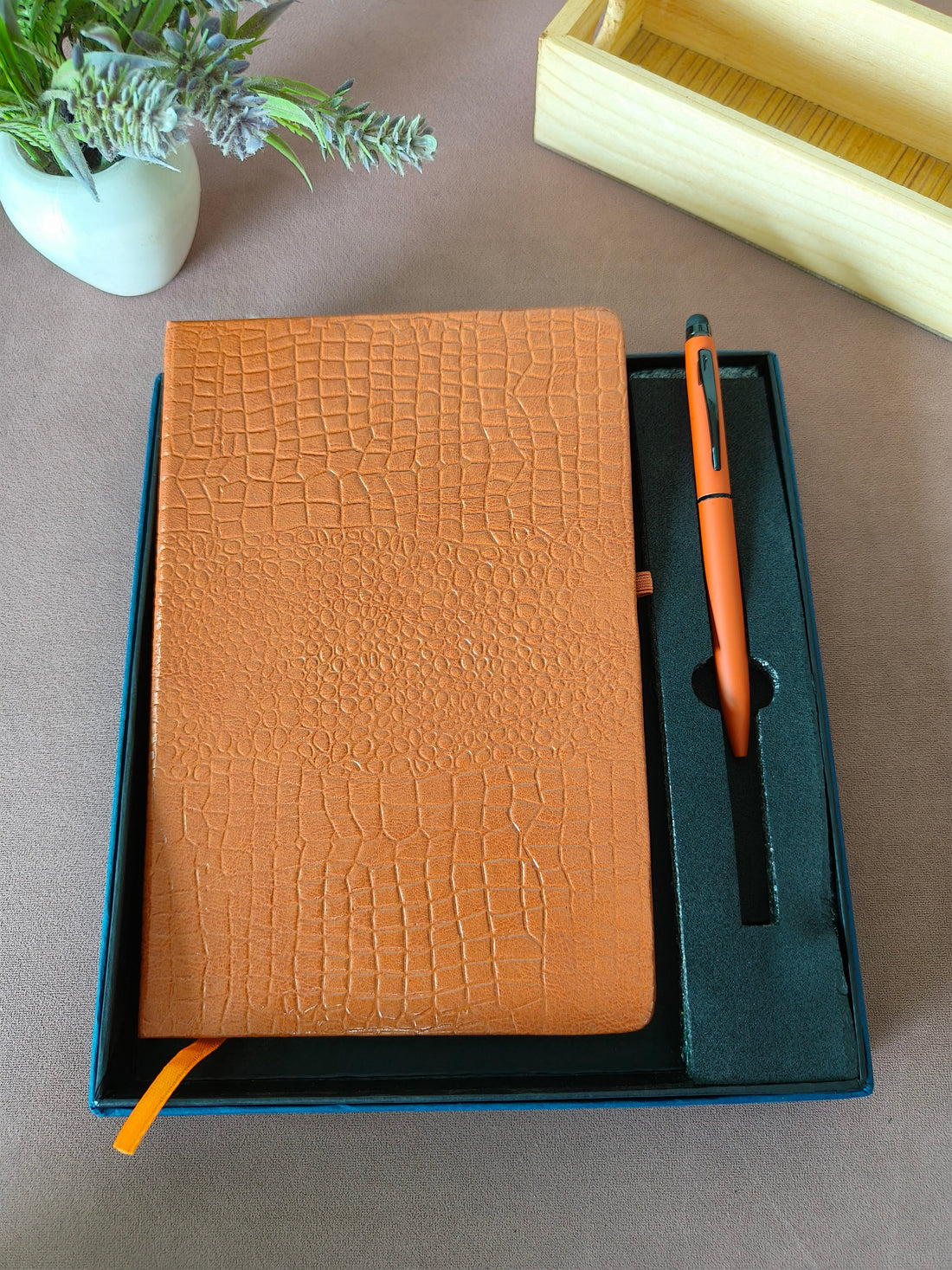 Diary & Pen Gift Set | Customized on Diary & Pen Possible | Diary Notebook and Roller Metal Pen with Stylus | Gift set with Box | Ideal for Corporate, Office, Birthday & Anniversary Gift