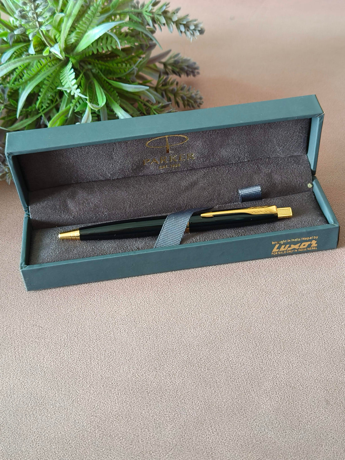 Parker Aster Lacque Black GT Ball Pen