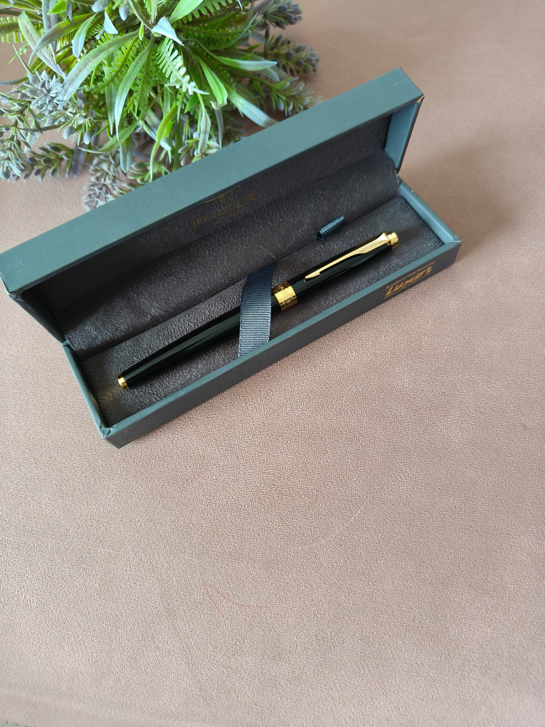 Parker Aster Laque Black | Gold Trim |Roller Ball Pen