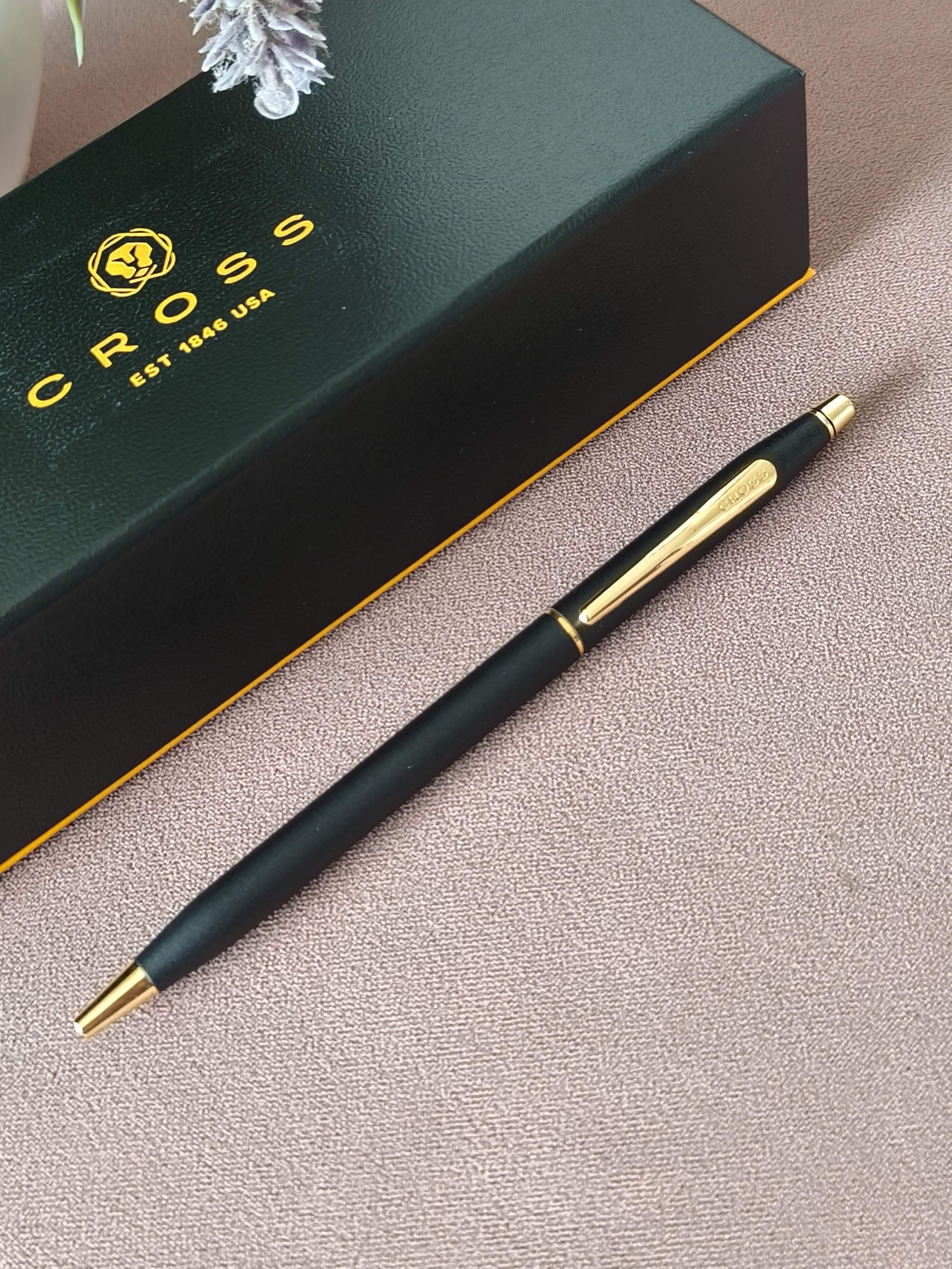 Cross Classic Century Ballpoint Pen (Classic Black)