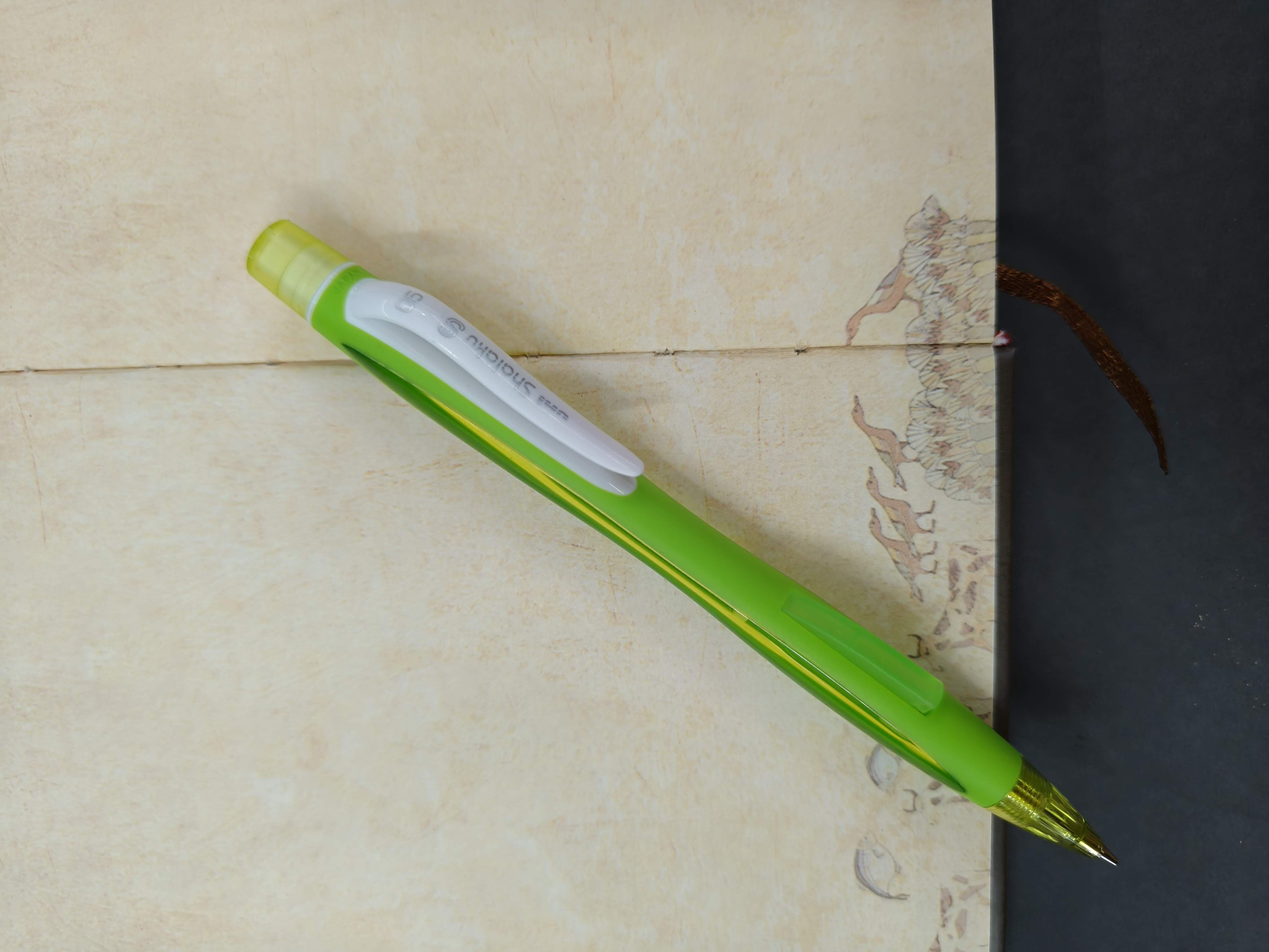 Uniball Shalaku 0.5mm Mechanical Pencil (M5-228) | Rubberized Body with Unique Side Click Mechanism