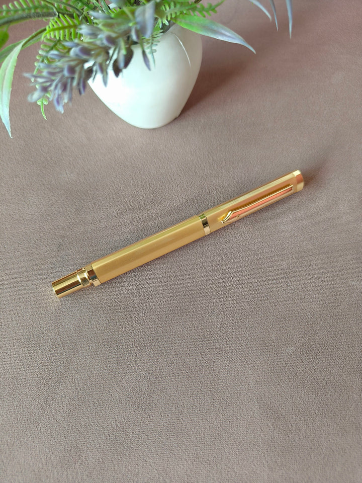 Metal Ballpoint Pen – 1Pcs Premium Executive Pens with Smooth Writing, Refillable Ink, Elegant Gift Box