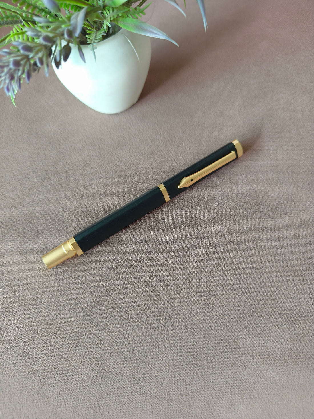 Classic Black Triangular Ball Pen with Ink Shape Gold Trim | Metal Pen for Customisation | Elegant and Professional | Ideal for Professional, Friends, Family