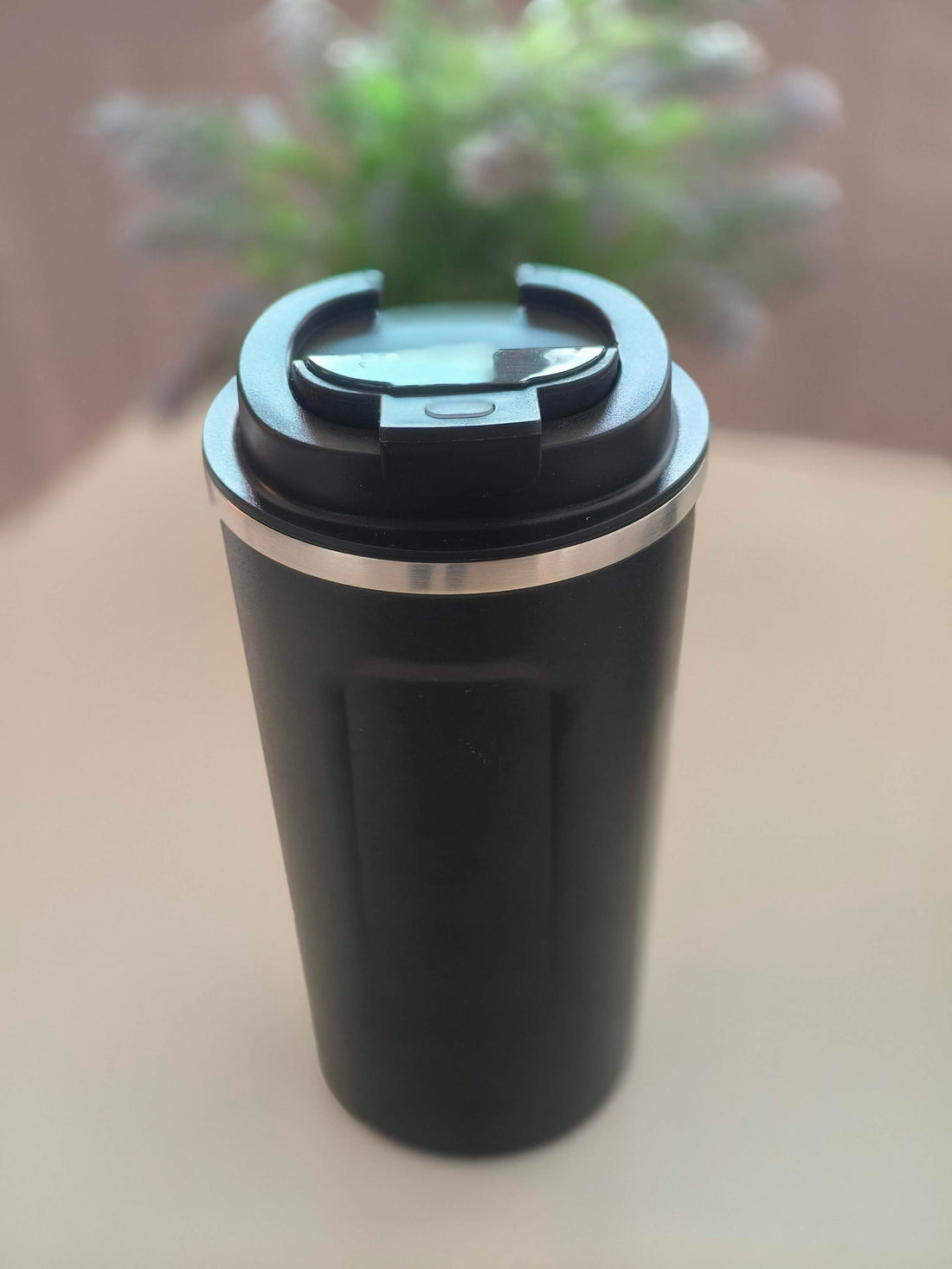 Digital Temperature Display Coffee Travel Mug 500ml | Stainless Steel Vacuum Insulated Thermos Flask | Leak-Proof Portable Coffee Cup for Travel & Office (Black)