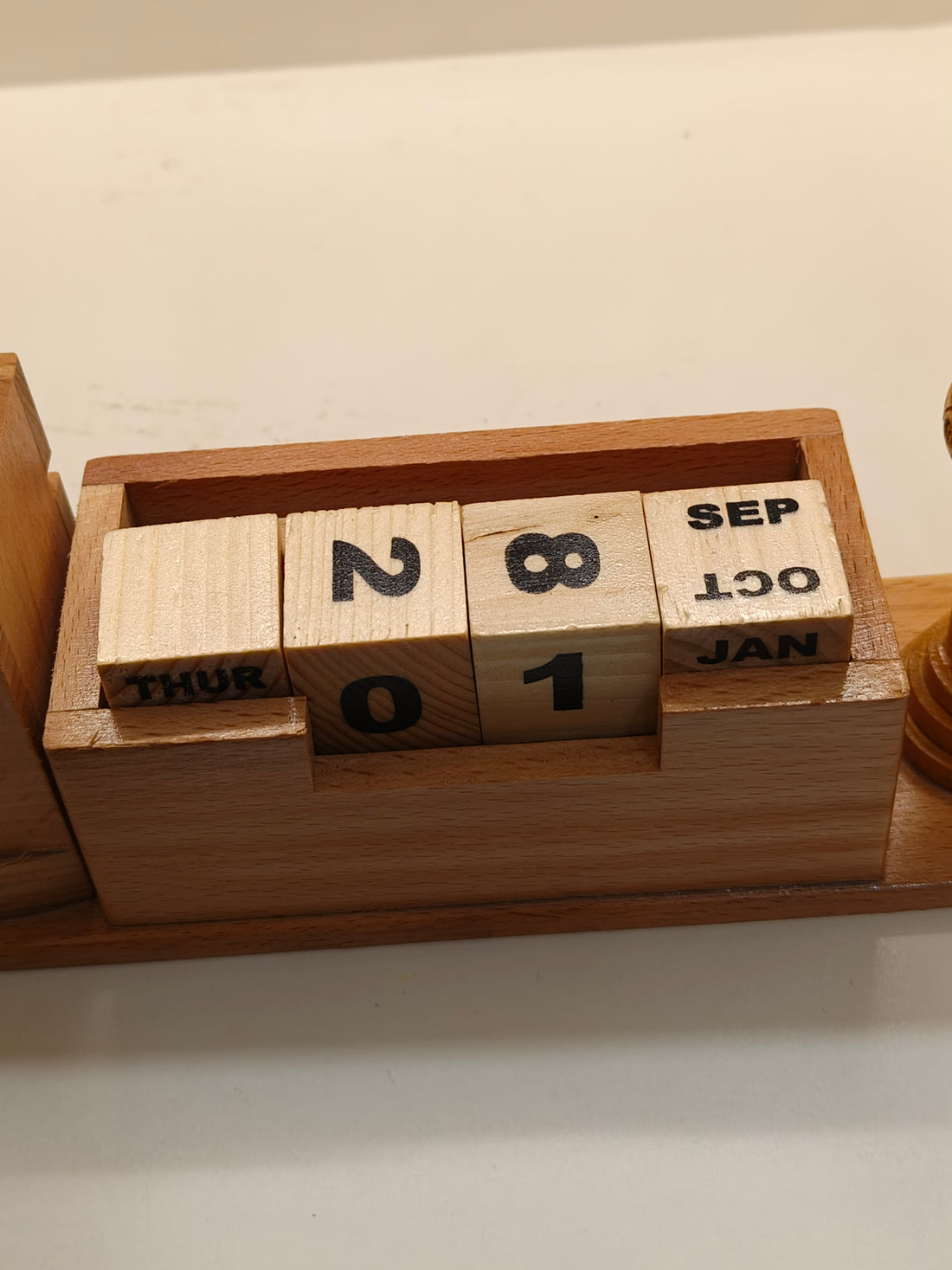 Wooden Desk Organizer with Pen Stand, Mobile Holder, Indian Flag, Ashoka Pillar, Analogue Clock, and Calendar - Stationery | Personalized Office Accessory For IAS, Advocates, Officers & Corporate Gifts, Brown