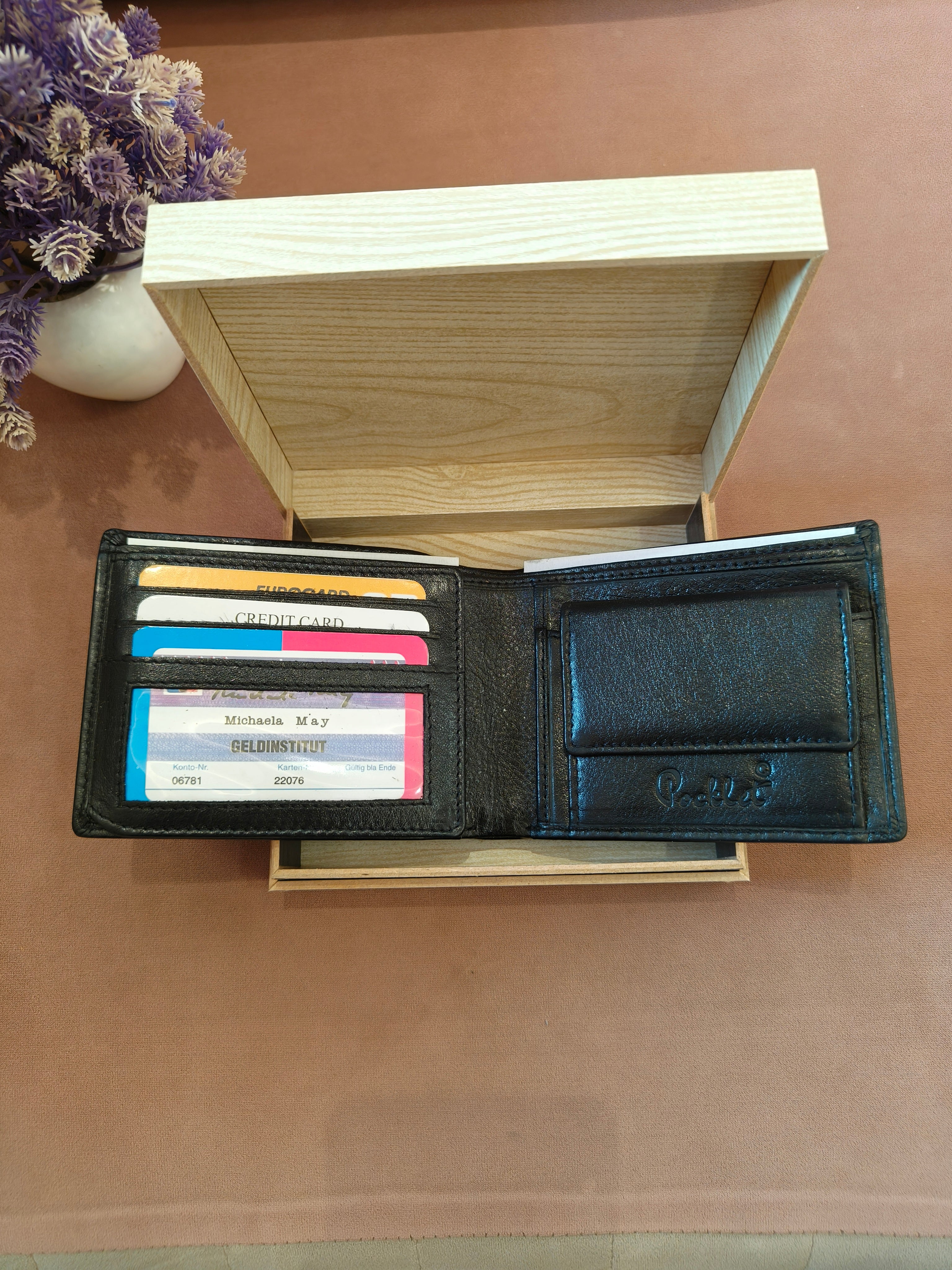 Leather Mens Wallet with Wooden Case | Ideal Gifting Option | Gift for Father, Brother, Husband, Son, Collegue on Birthday, Anniversary, Farewell, Special Occassion