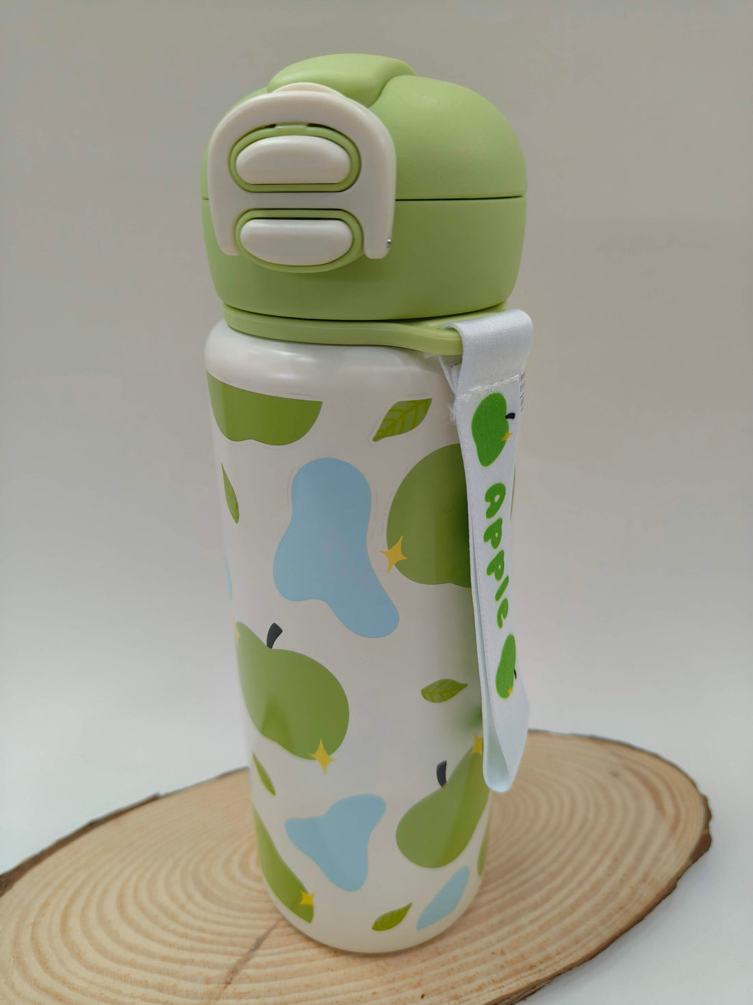 Stainless Steel Water Bottle for Kids - Hot and Cold Beverages | Leak Proof Double Walled Insulated Vacuum Water Bottle 700 ml