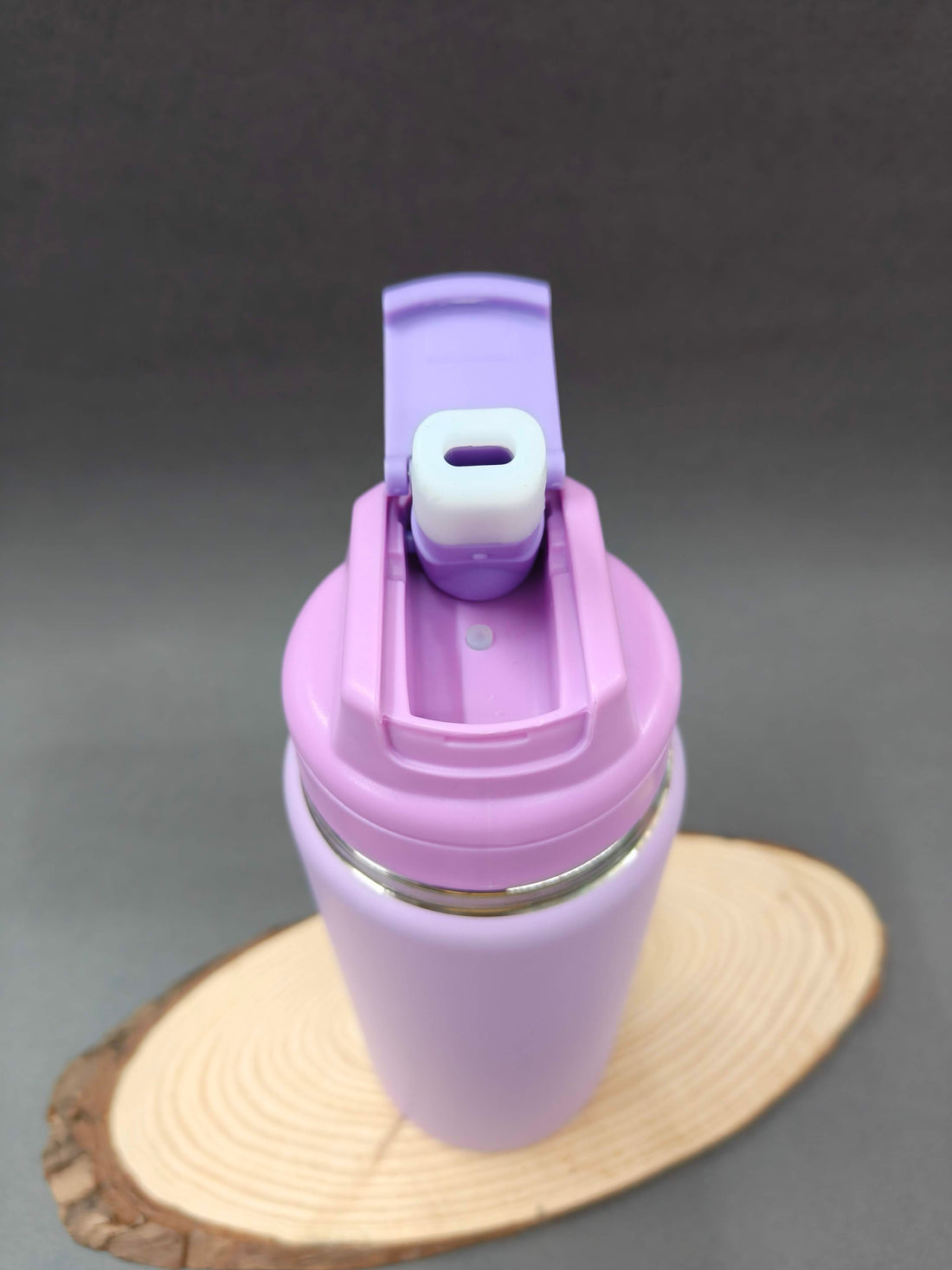 Hot & Cold Thermosteel Vacuum Flask Bottle with Handle 600ml | Leak Proof | BPA Free