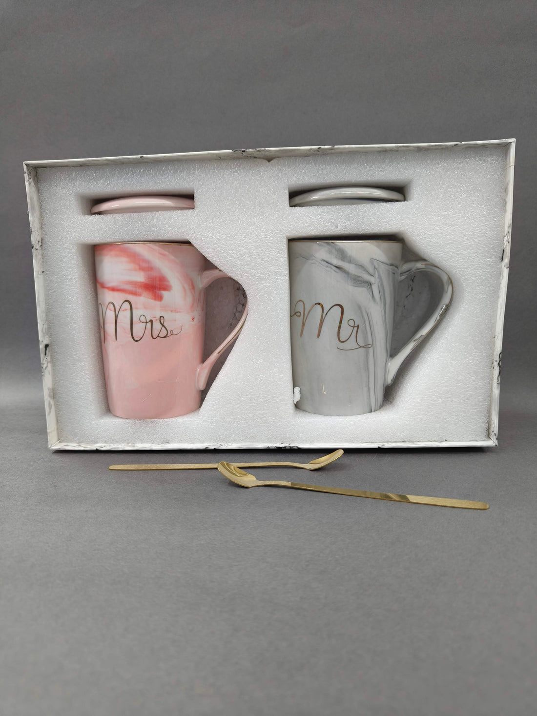Mr & Mrs Ceramic Mug Set of 2, Anniversary and Wedding Gift for Couples, 350ml Each