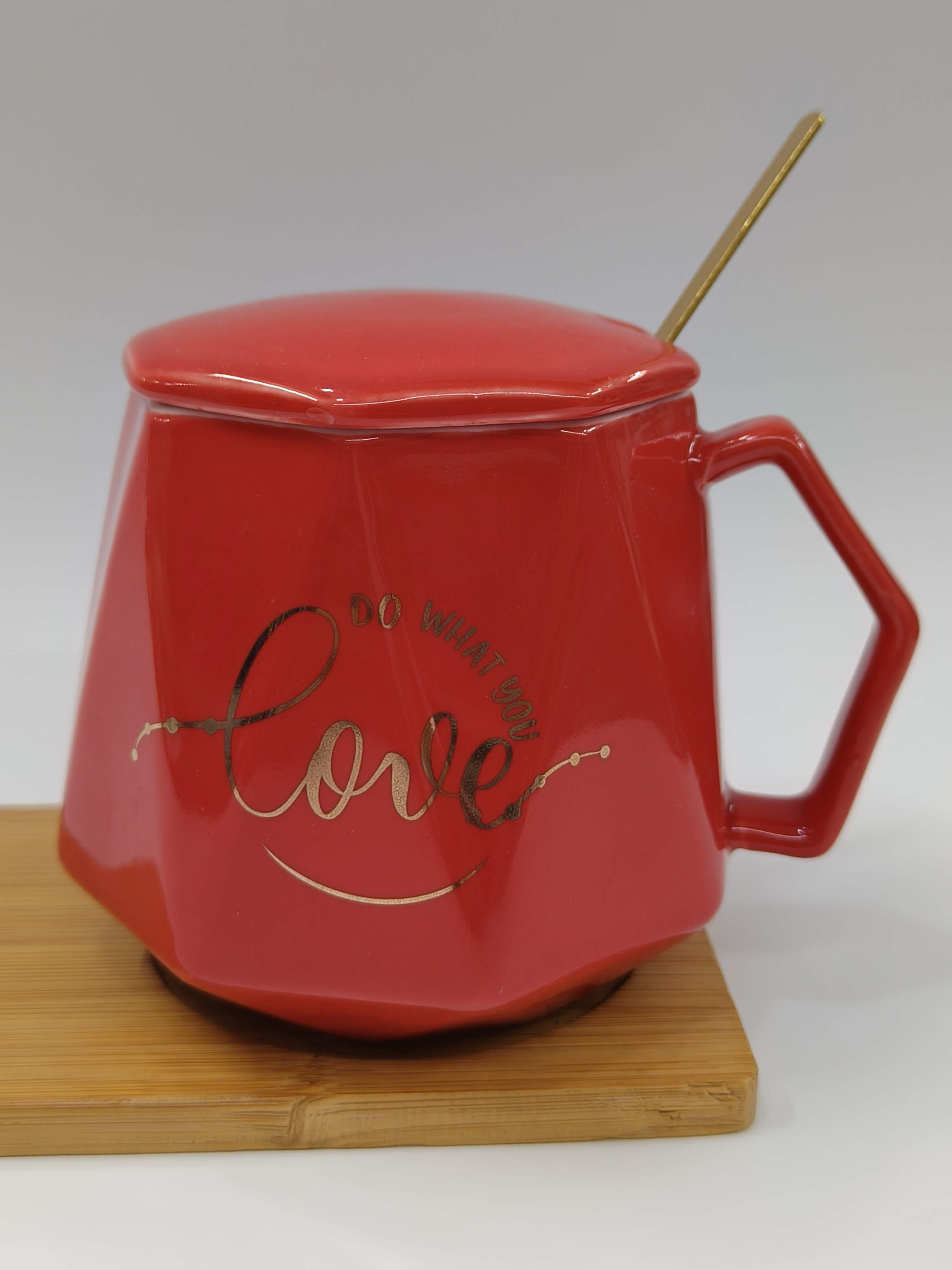 Premium Valentine Ceramic Mug with Lid, Wooden Tray and Golden Spoon 350 ml