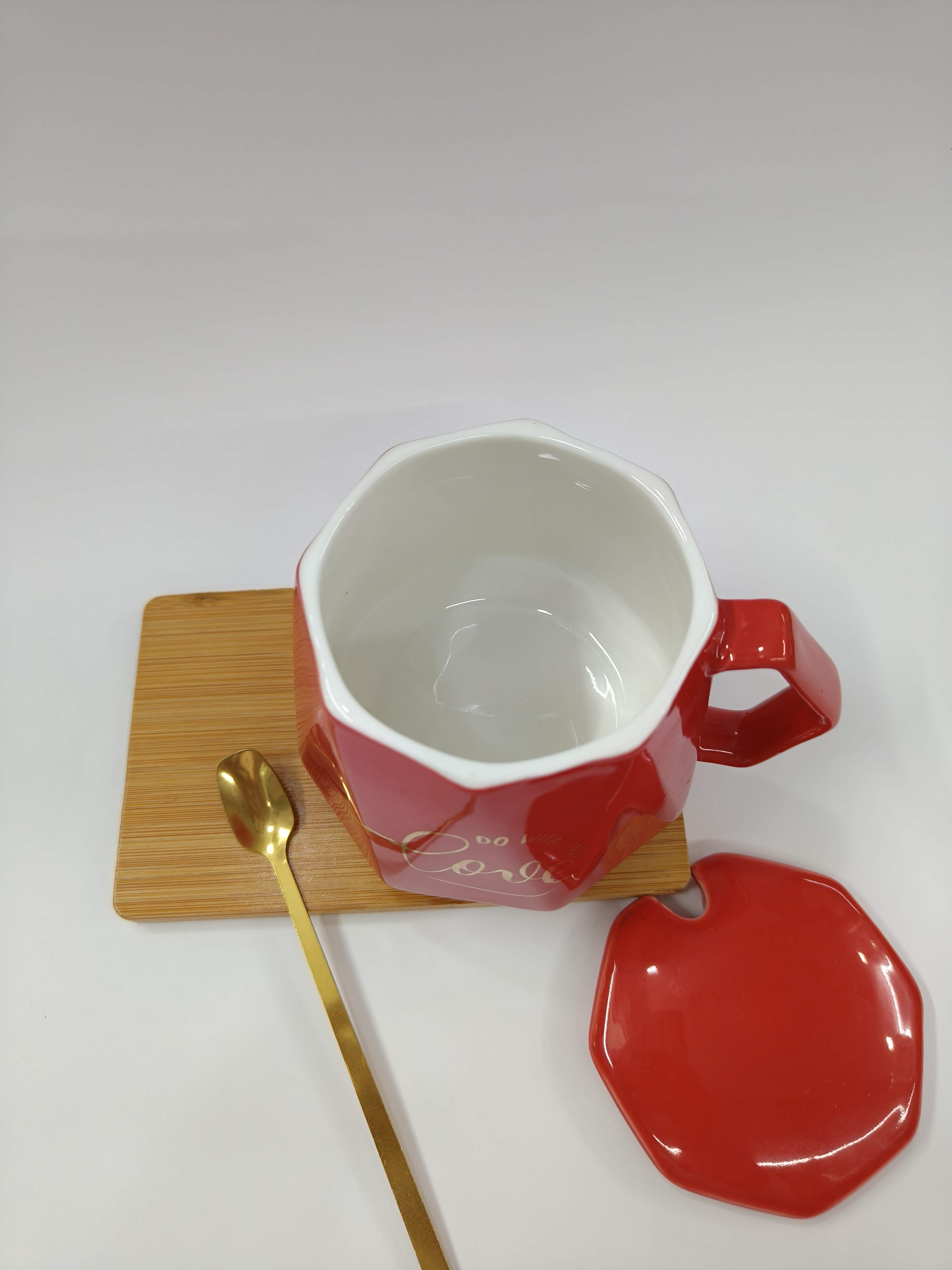Premium Valentine Ceramic Mug with Lid, Wooden Tray and Golden Spoon 350 ml