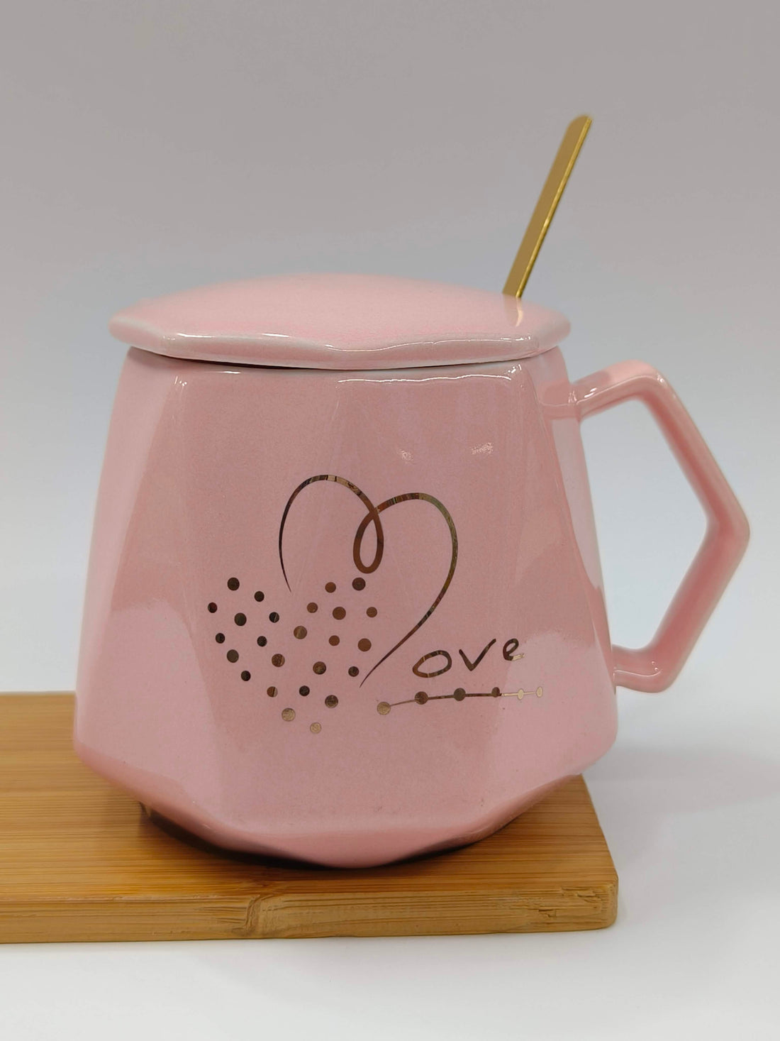 Premium Valentine Ceramic Mug with Lid, Wooden Tray and Golden Spoon 350 ml