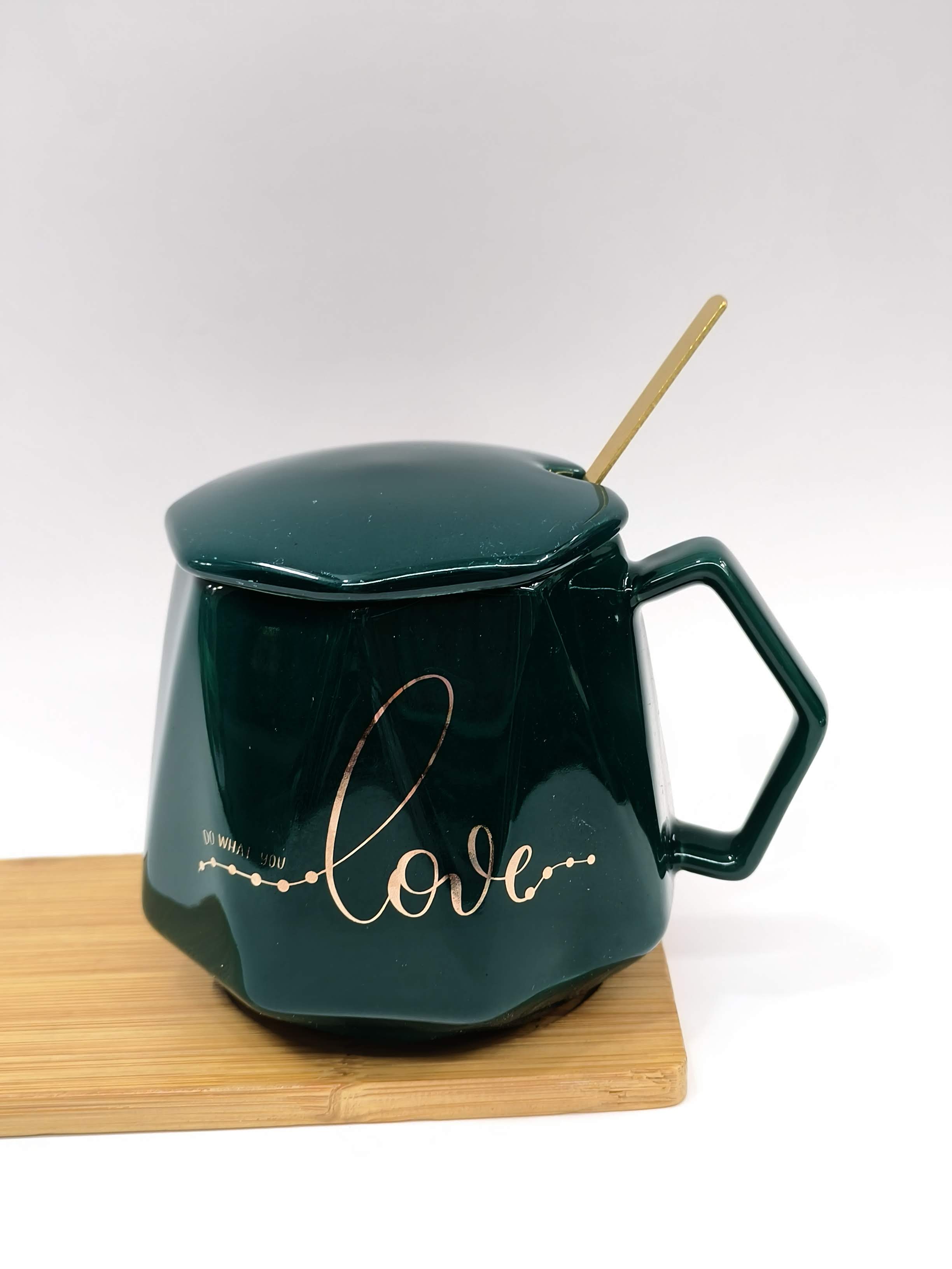 Premium Valentine Ceramic Mug with Lid, Wooden Tray and Golden Spoon 350 ml