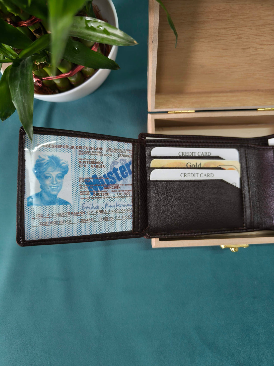 PU Leather Purse for Men | Wallets for Men | Gift for Men | Wallet with Wooden Case | Premium Leather Wallet with Wooden Case | Gift for Brother, Father, Husband, Friend, Colleague | Gift for Him