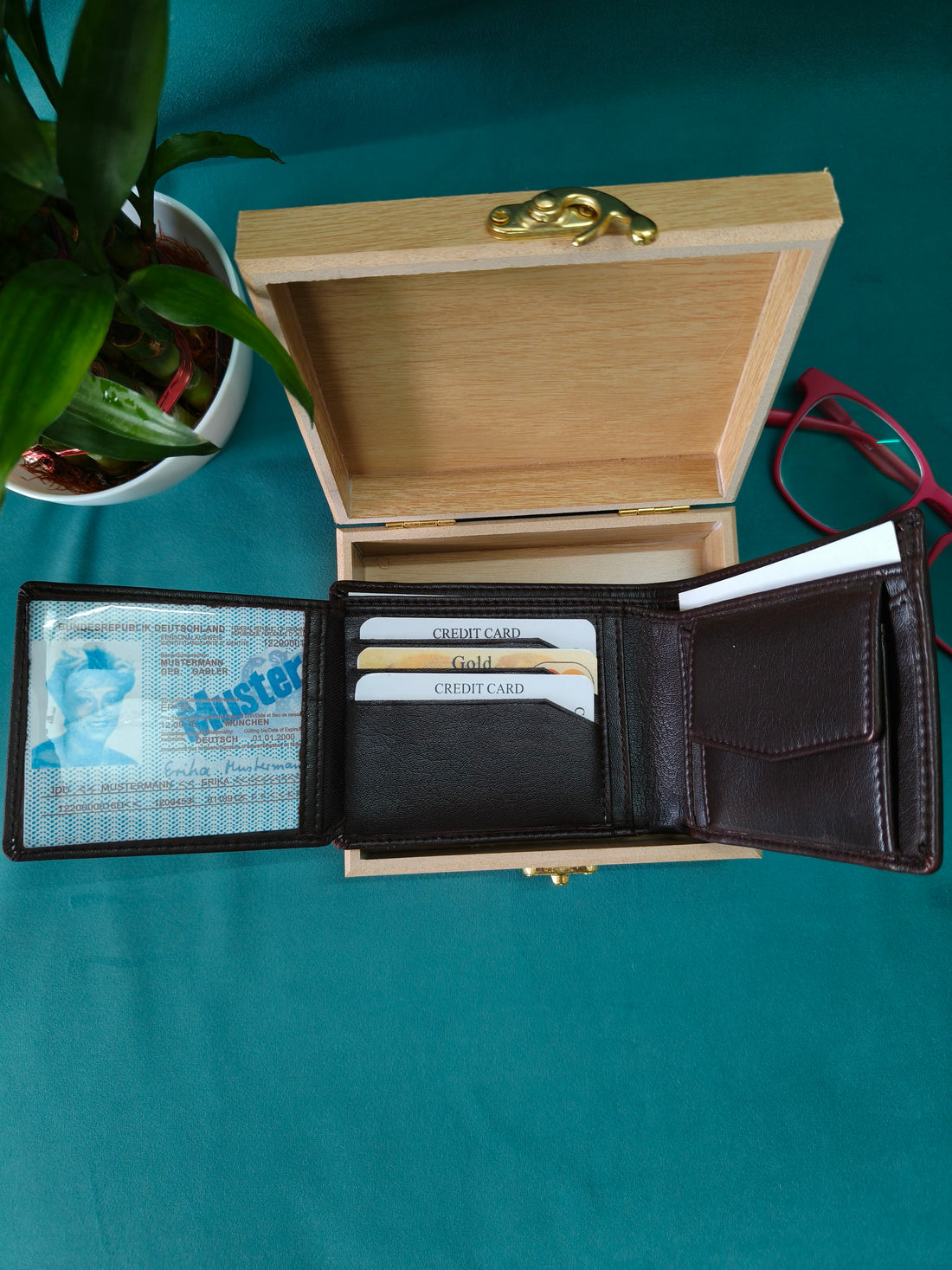 PU Leather Purse for Men | Wallets for Men | Gift for Men | Wallet with Wooden Case | Premium Leather Wallet with Wooden Case | Gift for Brother, Father, Husband, Friend, Colleague | Gift for Him