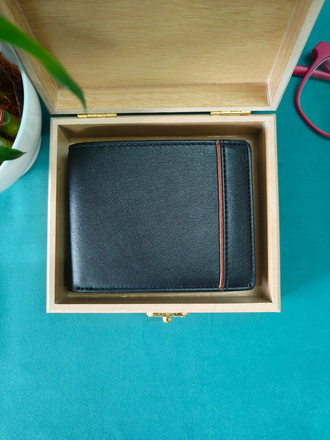 PU Leather Purse for Men | Wallets for Men | Gift for Men | Wallet with Wooden Case | Premium Leather Wallet with Wooden Case | Gift for Brother, Father, Husband, Friend, Colleague | Gift for Him