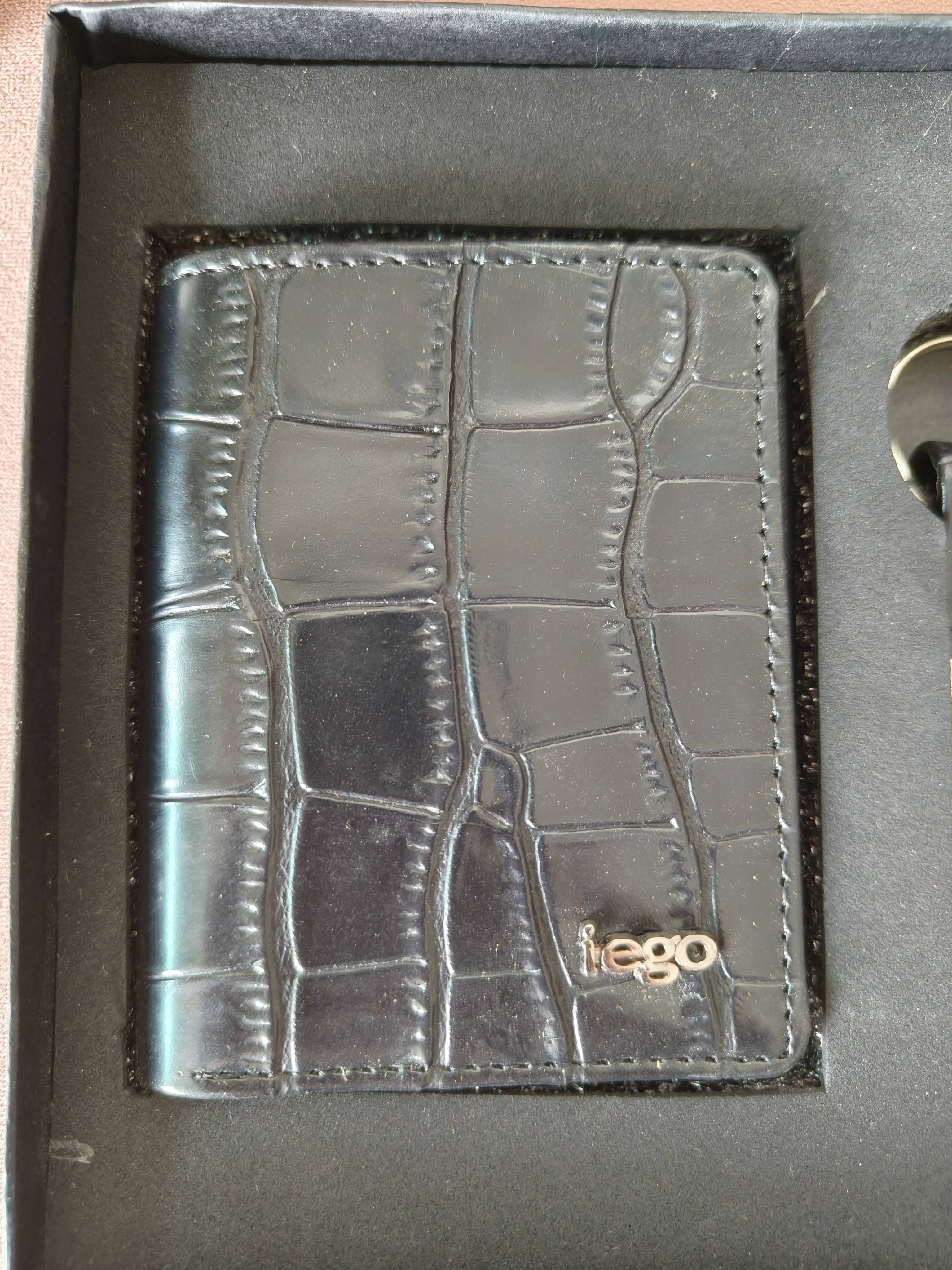 Wallet Gift Set for Men | Leather Wallet, Pen & Keychain Combo | Name Personalisation and Charm can be Added | Premium Gifting Set for Birthday, Anniversary, Rakhi & Special Occasions